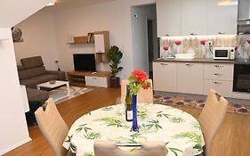 Apartments Mak
